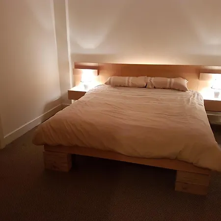 6 The Courtyard, Park Holiday home